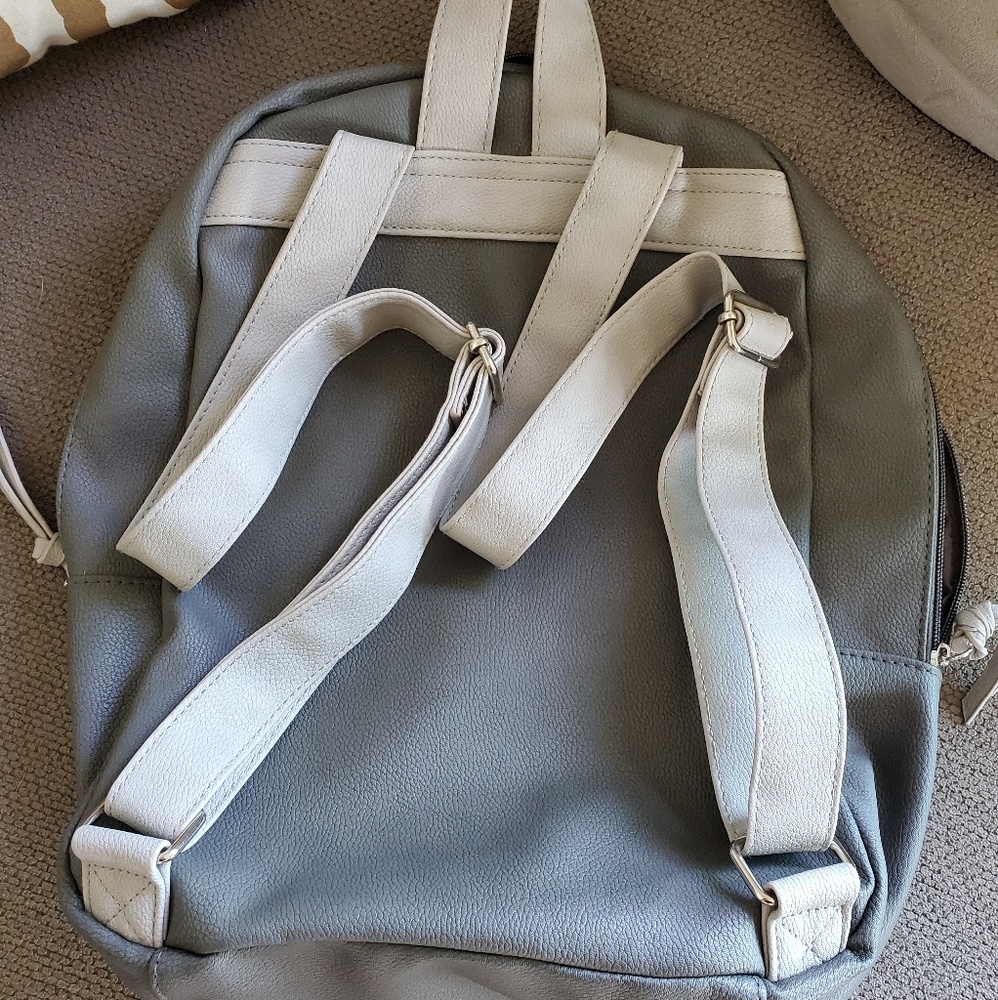 Cute Backpack - Picture 2 of 3